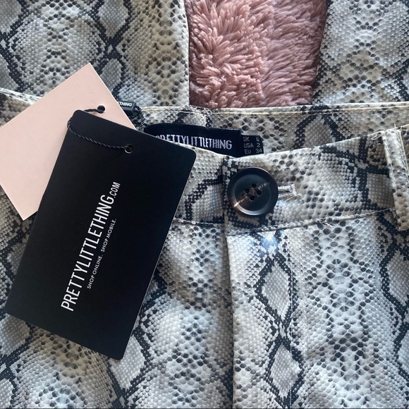 Snake Print Faux Leather Straight Pants - Picture 4 of 5